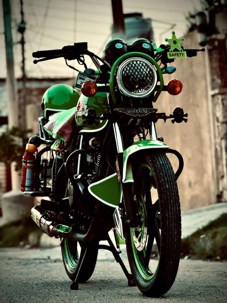 السلام عليكم دراجه دايون نفخ للبيع
موديل 22 اوراق اصولي دراجه كامله وزياده
مابيهاا اي نقص صالنصه رياضي وموجوده الاصليه
الويل وبعض الاغراض صبغ جماليه مال سيارات انفس الون
السعر مليون و800 وبيهاا مجال عنوان كربلاء حي العسكري
رقم الهاتف ***********
اثير ***********
