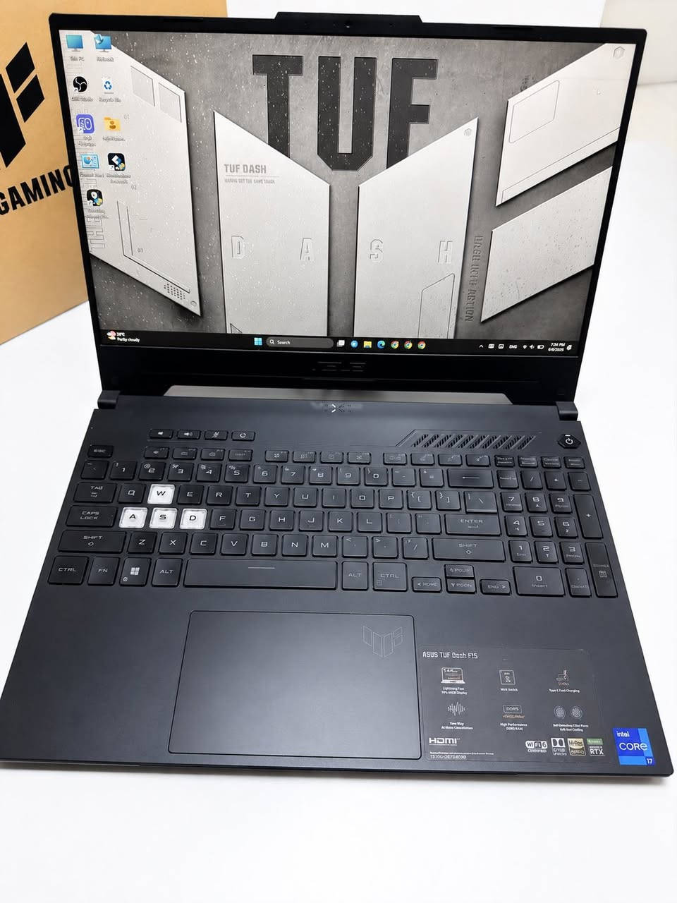 💻 لابتوب ASUS TUF Dash 15 للبيع (  استخدام هندسي نظيف جداً)

السلام عليكم شباب، للبيع لابتوب ASUS TUF Dash 15 غني عن التعريف، نظيف جداً وبحالة الوكالة.

⚠️ ملاحظة مهمة للشراي: الجهاز استخدامه كان هندسي فقط (برامج تصاميم وتصفح)، الجهاز أبداً ما ملعوب بيه أي لعبة، يعني القطع الداخلية بحالة المصنع، والتبريد نظيف وماراح تشوف أي حماوة أو هبوط بالأداء. جهاز 
مضمون 100% والصور تحكم.

⚙️ المواصفات الكاملة للجهاز:
 الموديل الكود: ASUS TUF Dash 15 (FX517ZM-AS73)
 
المعالج: Intel Core i7-12650H (جيل 12 قوي جداً للبرامج الهندسية والرندرة)
 
كرت الشاشة: NVIDIA GeForce   6gb RTX 3060 (قوي وممتاز للـ Real-time rendering والألعاب)
 
الذاكرة (الرام): 16GB DDR5 (أحدث جيل من الرامات لسرعة نقل بيانات فائقة)
 
الهارد (الخزن): 512GB SSD NVMe (سريع جداً بإقلاع النظام وفتح البرامج)
 
الشاشة: بمقاس 15.6 بوصة بدقة FHD وبتردد 144Hz لسلاسة عالية بالحركة
 
المنافذ المميزة: يحتوي على منفذ Thunderbolt 4 فائق السرعة
 
النظام: Windows 11 Home أصلي
 
اللون: أسود مطفي مميز (Off Black)

✨ الملحقات والحالة:
 الجهاز بكامل ملحقاته الأصلية (الشاحن الأصلي والكرتونة متوفرة ونظيفة).
 نظافة خارجية وداخلية ممتازة، والبطارية بحالة قوية جداً بسبب 
عدم إجهادها بالألعاب . 

السعر : 850$

📍 مكان التواجد: بغداد
📞 للتواصل والاستفسار واتساب : ***********
