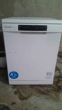 غساله مواعين لبيع سعر 350الف نظافه100% شراي خابر 07701236044