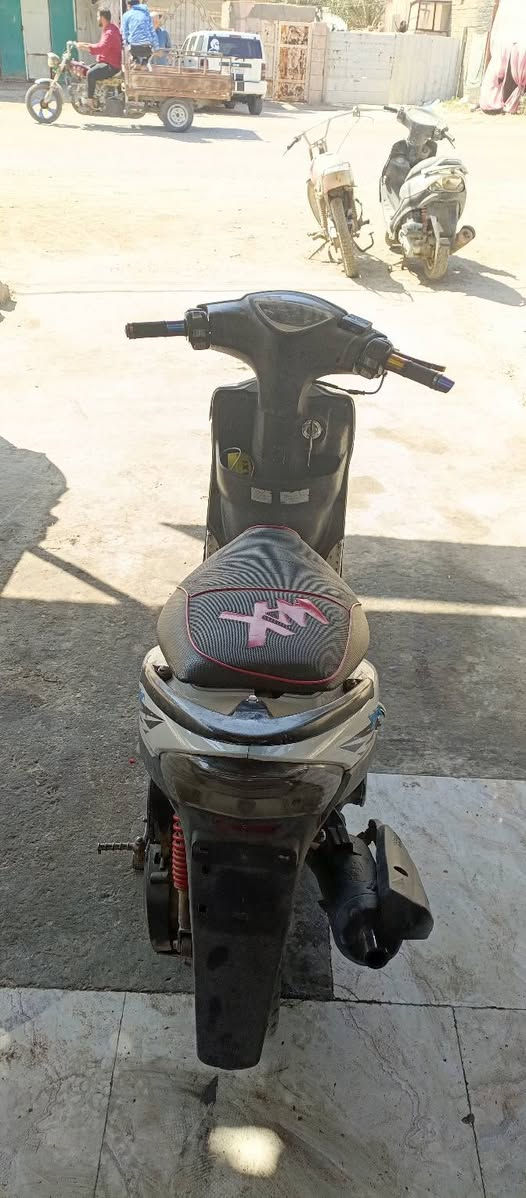 سلام عليكم ماكس عدله لبيع مزوده كلجات رياضي اصلي بوشه بلادي49 شلعتها ماتنوصف تايرات جدد نكره سلف ب 650 وبيه مجال مكان حله مركز


**إذا كنت صاحب هذا الإعلان وتريد حذفه لأي سبب، رجاءا أرسل رسالة إلى الدعم الفني**