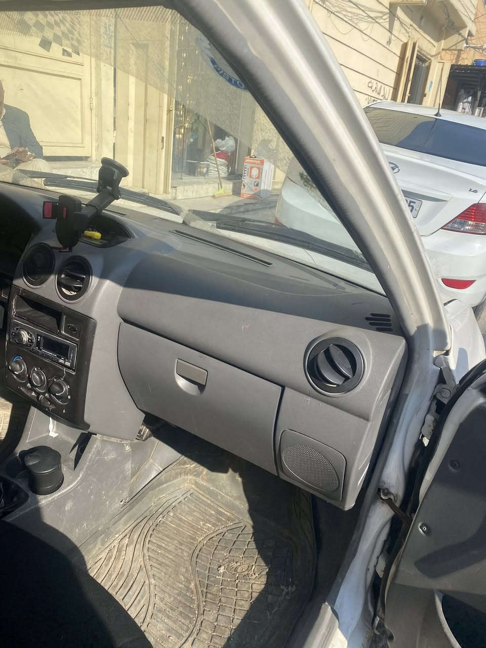 سياره للبيع سايبه موديل 2012كير شرط المكينه بدايت رخاوه لا تنقيص ولا بخار نينوى كوبون موجود السعر 19ورقه وبيه مجال شي بصيط حيل الخاطر الجيه وهذا الرقم للتواصل ***********/***********
