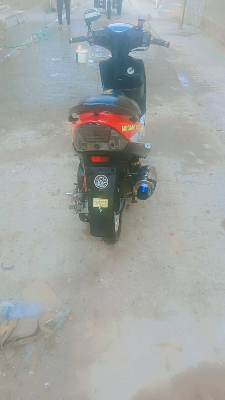 سلام عليكم ماكس عدله لبيع مال حاويه مكان نجف كوفه السعر875الرقم***********
