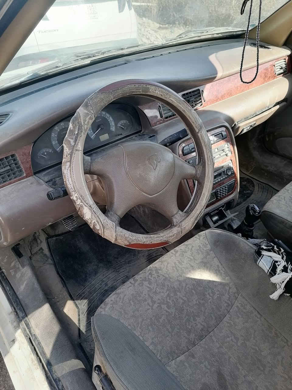 سمندللبيع  موديل ٢٠١٠ مكفوله رقم قادسية بسمي مكاني الديوانية *********** ب ٤٨ ورقه
