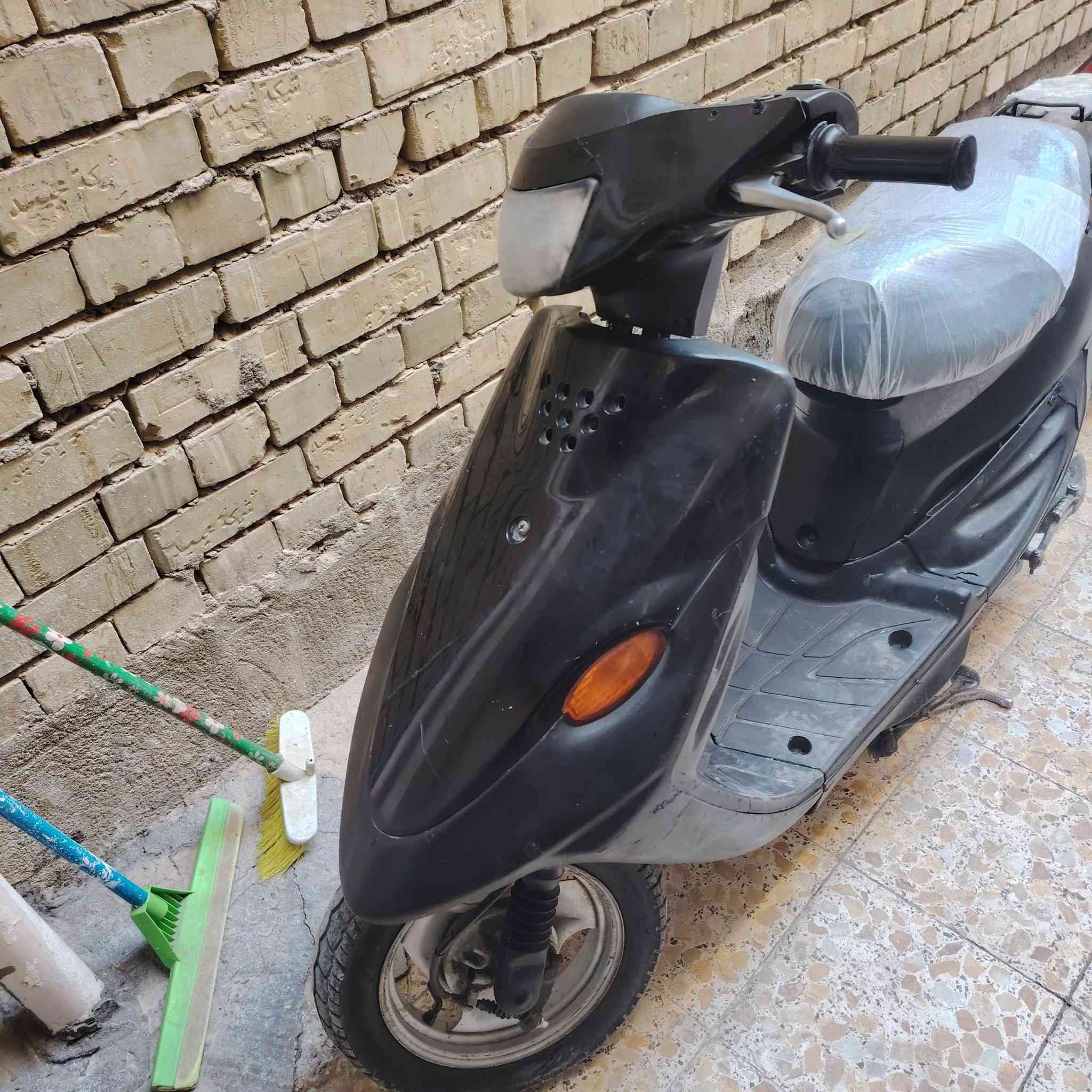 السلام عليكم
دراجه ياماها بيجي 9زروف للبيع 
دراجه مكينتها ناعمه 
مابيها صوت لا بالاكسل ولا بالروله 
دراجه كلها بلادية تشتغل من اول هندر 
اذا تريد تفاصيل تعال خاص او واتساب او اتصال 

سعر 250 ألف وبيها مجال للشراي 

***********
