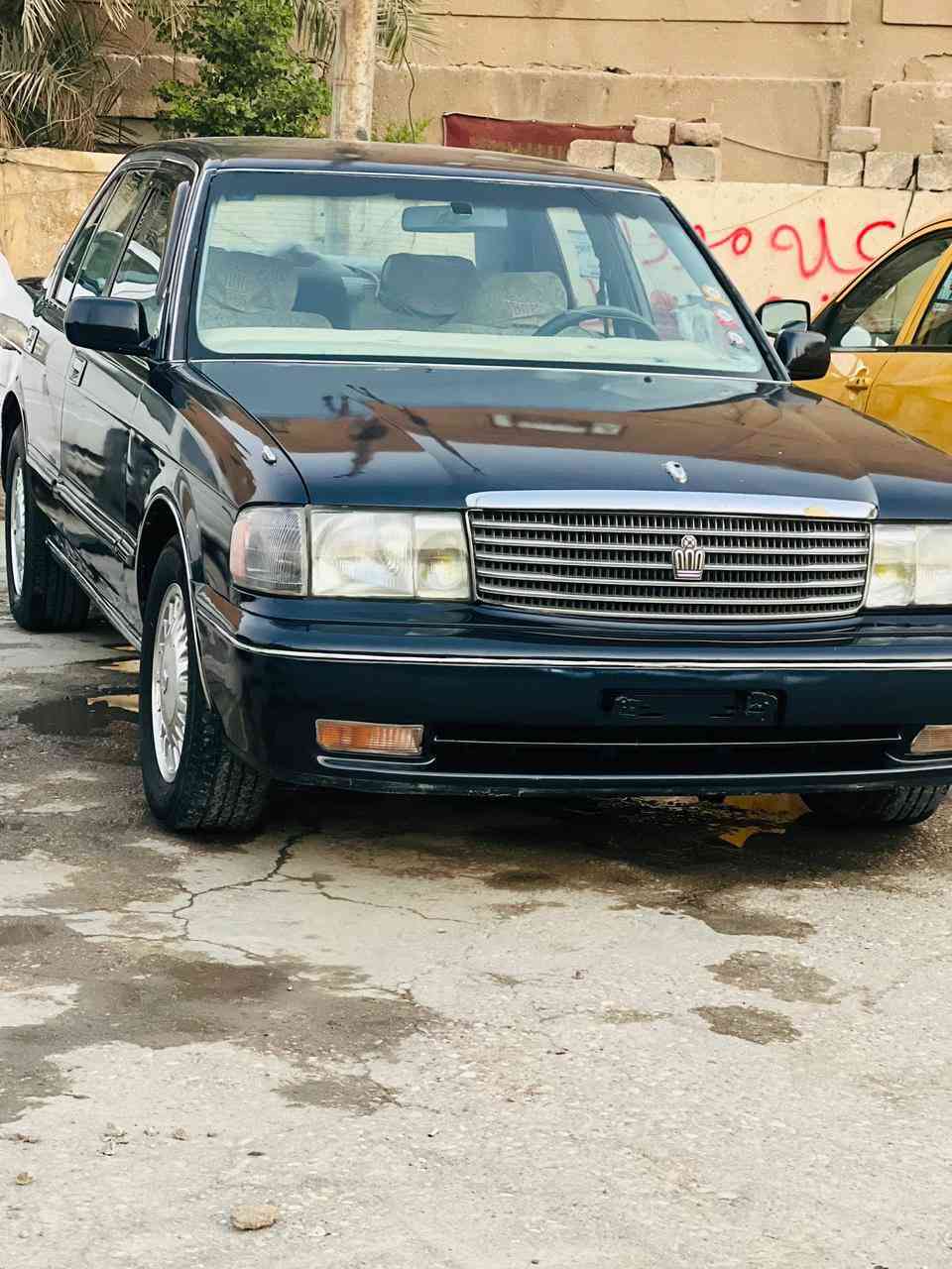 السلام عليكم عارض سياره أرنب موديل 95 سياره مكفوله من ضربه و من عيب شرعي مصبوغ جماليه محرك ثنين ونص حداديه تخم تاير تبريد شغال سياره بسمي رقم بصره مكاني ذي قار الرقم ***********
