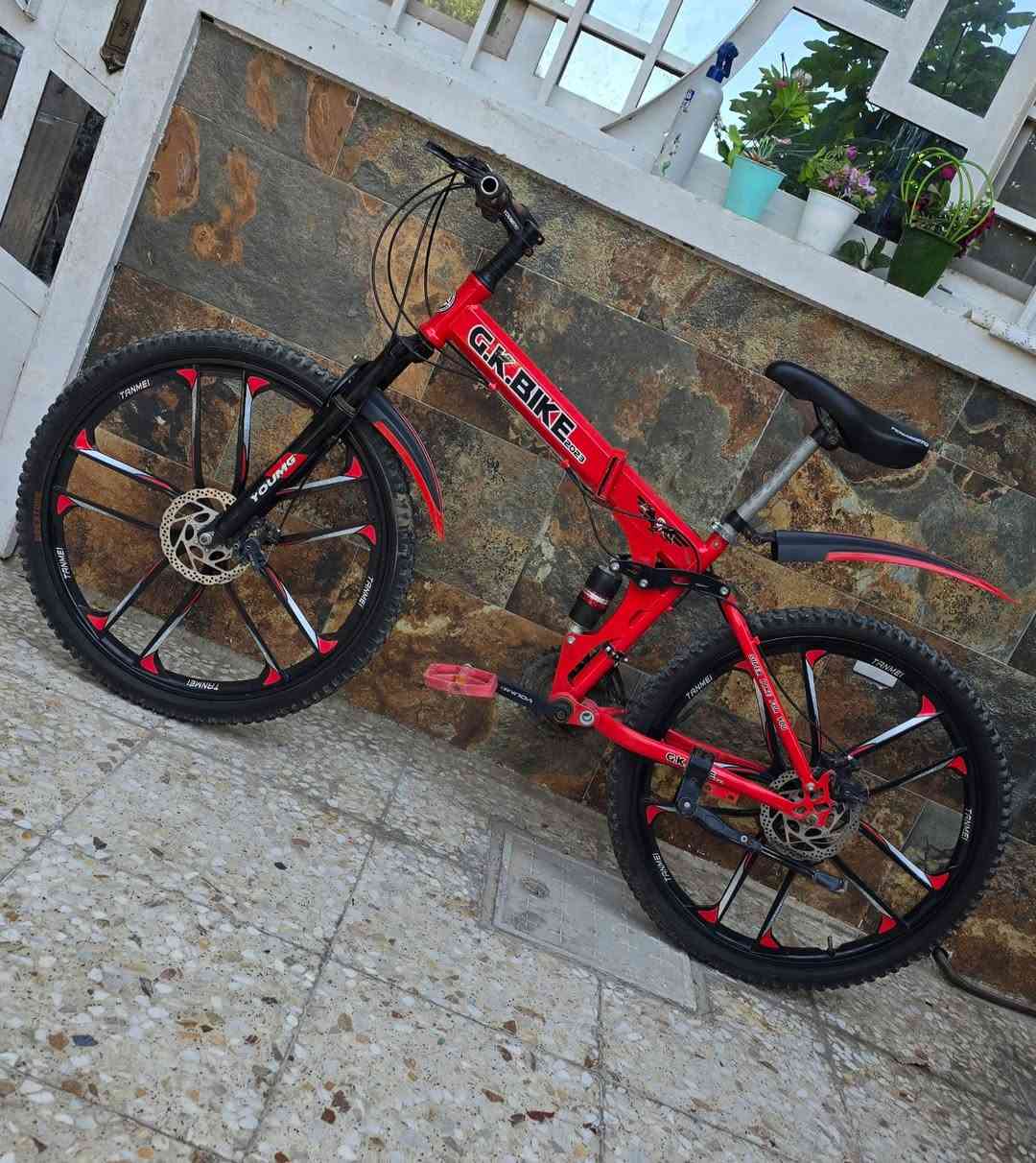 للبيع بايسكل جبلي ماركة G.K Bike  قابلة للطي قياس 26  اخو الجديد

الموصفات :

21 سرعة (3 أمامي × 7 خلفي)

بريك ديسكات أمامية وخلفية

دبلات هايدروليك أمامي وخلفي

وياله الألمنيوم (Mag Wheels)

تخم تايرات جديدة جبلي صنع تايلندي  ماركة DEESTONE

البايسكل تكدر اطبكة واتخلي بجنطة السياره بكل سهولة

السعر (((80 الف دينار عراقي)))

مكاني بغداد / سريع حي العامل منطقة حي الاساتذة

هاتف ***********
