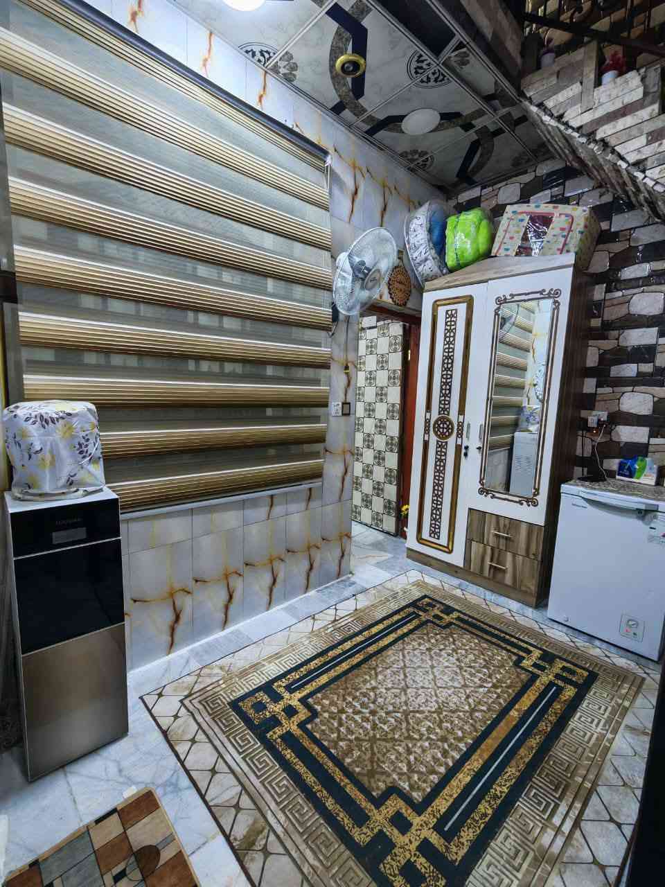 بيت للبيع طابو زراعي إقرار محكمه   جاهز  للسكن //  مكانه كوفه جسر الإمام علي علوه الفحل مقابل مدرسه عبد الله بن الحسين الاهليه تعبر التبليط الجهه الثانيه المقابل المدرسه تمشي مسافه تلكه مولده هوه مسافه عن المولده //مساحته ٥٥ متر طابقين  بيت حلو ودرجه اولى جاهز من كل شي الأساس صب والسقف صب غرفتين  واستقبال وصاله// طابقين الطابق الاول غرفه واستقبال وصاله ومطبخ وصحيات والطابق الثاني غرفه وصحيات سويت كامل // البيت كله كاشي وسيراميك وحداديه درجه اولى للشراي للإستفسار الاتصال على الرقم      *********** يوجد واتساب السعر 30 النجف, العراق
