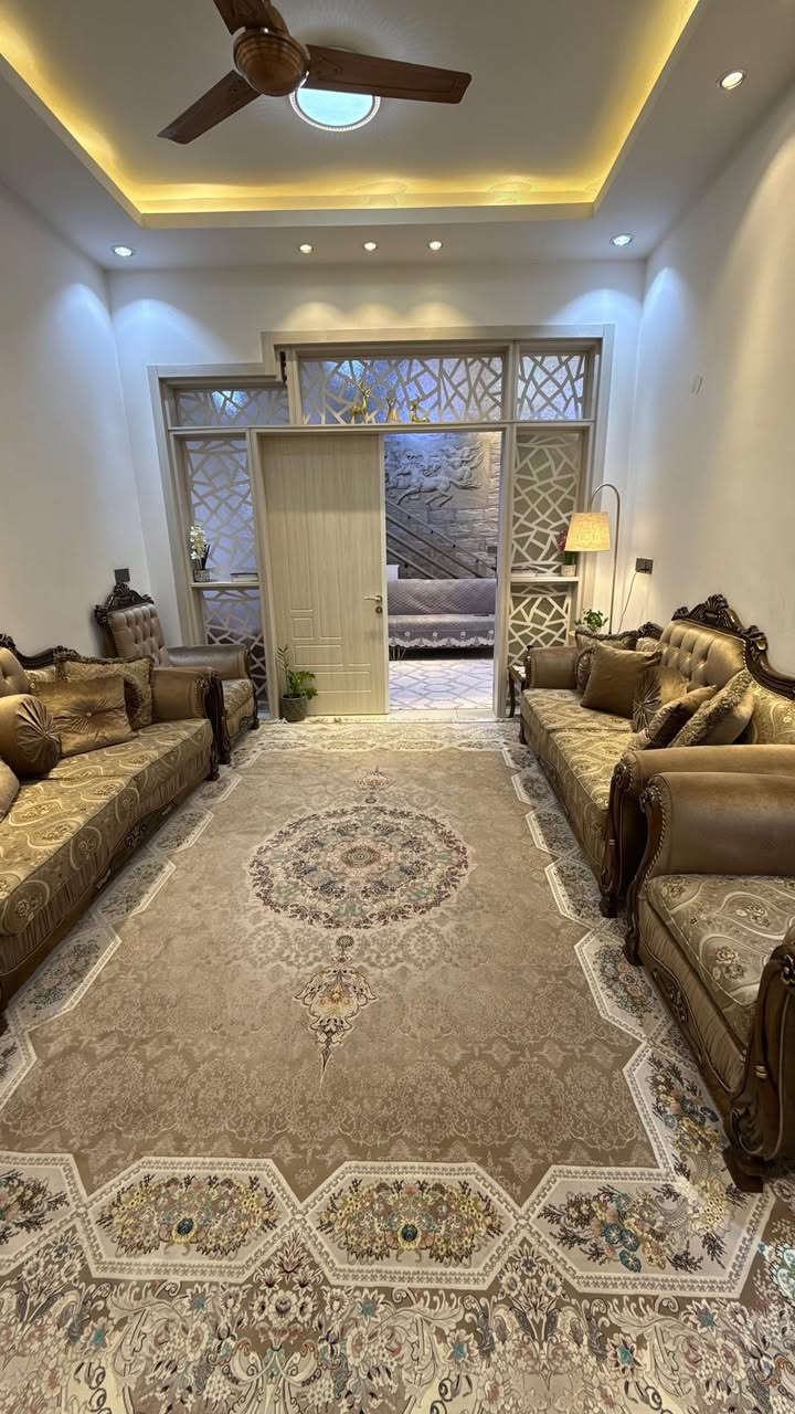 للبيع دار ١٠٥متر طابقين ٣غرف نوم حي الموظفين مطلوب أسكان ٦٠للاتصال***********
