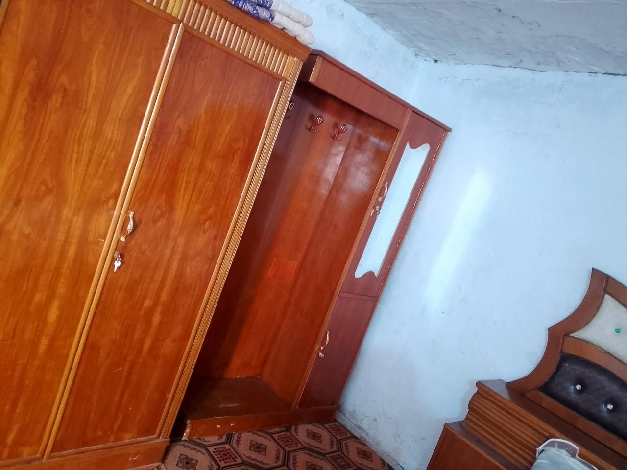 السلام عليكم ورحمه الله وبركاته غرفه 5بوب مستعمله بس اخت الجديده السعر 650وبيه مجال اشويه بابل الدبل


**إذا كنت صاحب هذا الإعلان وتريد حذفه لأي سبب، رجاءا أرسل رسالة إلى الدعم الفني**