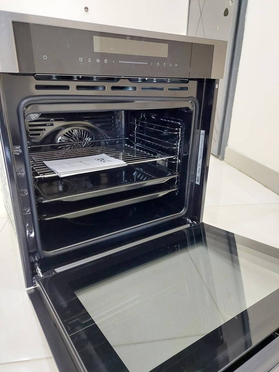 فرن كهربائي جديد غير مستعمل للبيع ..ماركه DLC
60×60 وبه ضمان .. السعر 350


**إذا كنت صاحب هذا الإعلان وتريد حذفه لأي سبب، رجاءا أرسل رسالة إلى الدعم الفني**