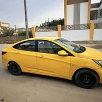 اكسنت للبيع موديل 14 نجف مصفره الهيئه  السعر 68 وبيه مجال بصيط 0781999...