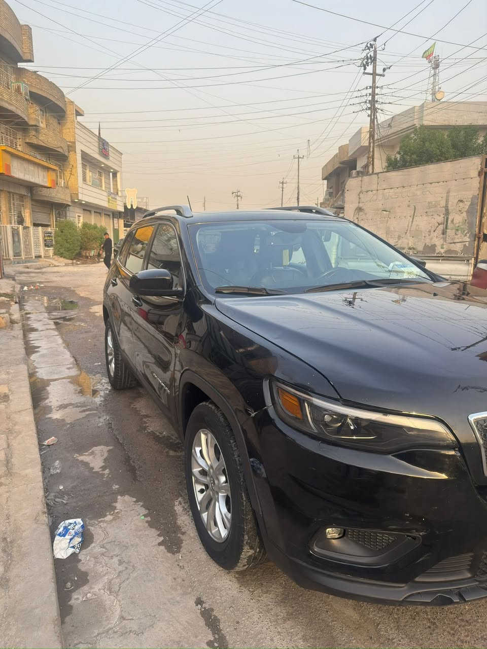 موديل 2019 محرك 3.2 للبيع بيه نواقص بسيطه بالصدر *********** تحويل مباشر باسمي السياره
