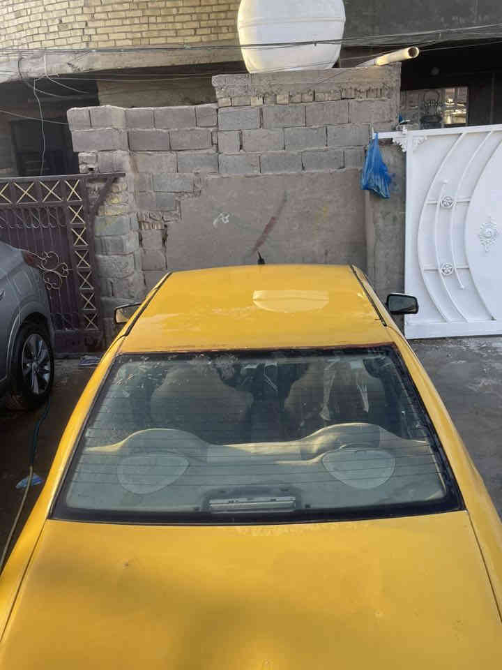 ﷽ 
السلام عليكم 
سمند موديل2011للبيع 
رقم بغداد انكليزي 
 السنوية لل2029 بااسمي تحويل ثاني يوم
مصفرة هيئة وغرامات 
محرك بي خيط تبخير خفيف
كير مكفول خير من الله 
بدون حادث لاتبديل فقط طخة باب السايق وراجعة على البارد 
غرفتها كلها جديدة بالجيس
حدادية صدر جديد
تخم تاير جديد
باتري جديد،/سلف جديد،/داينمو جديد،/راديتر جديد
بيها ملاحظات بسيطة
كهربائيرات كلها شغالة خير من الله 
السعر((32))وبيها مجال للشراي 
العنوان/بغداد /البلديات
الهاتف/***********
