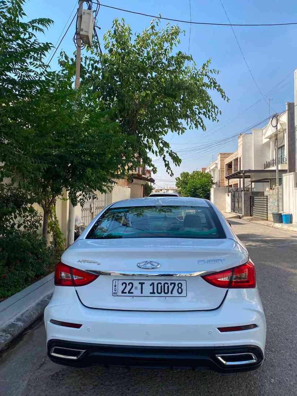 مواصفات السيارة:
 المرايا: كهربائية (مرايا كهرباء)
 نظام التحكم في الجر: تراکشن کنترول (Traction Control)
 نظام التحكم في مستوى الإضاءة: تعديل مستوى المصابيح الأمامية (3 وضعيات/أنواع)
 نظام التوقف المؤقت: أوتو هولد (Auto Hold)
 مكابح اليد: بريك بصمة (سايد بريك إلكتروني)
 التكييف: تكييف مركزي
المميزات الإضافية والعداد:
 التحكم عن بُعد: فتح النوافذ (الجامات) عن طريق السويتش
 المسافة المقطوعة (الماشية): 36,000 كم
السعر والاتصال:
 السعر: 100 ورقة وبها مجال (مُعاملة)
 رقم صاحب السيارة: *********** (متوفر واتساب -
