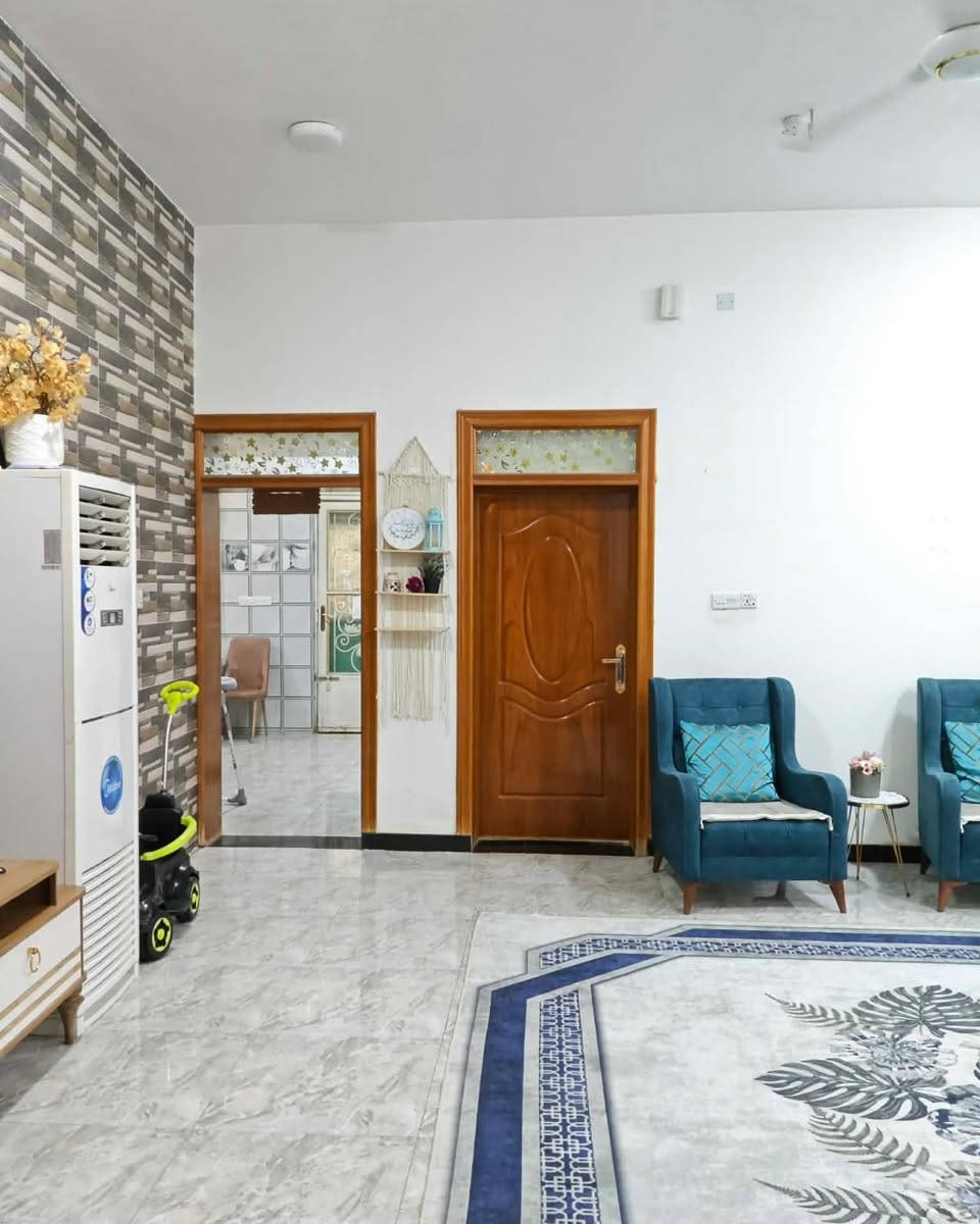 بيت للبيع//جربوعيه الثالثه/قرب المستشفى الالماني/

طابق واحد/المساحه 200/بناء حديث/مسلح كونكريت//

تفاصيل اكثر//

غرف نوم 2 وصاله ومطبخ وحمام ومطبخ وحمامات داخلية وخارجية/

للاستفسار الاتصال على ارقام المكتب 

***********/حسين حسيب واتساب 

***********/حسين حسيب واتساب 

أو مراجعه مكتب الضامن للعقارات حي الصدر مجاور صيدليه ركن العلاج
