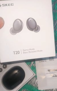 سماعات • مزاد • عارضة ٤٠