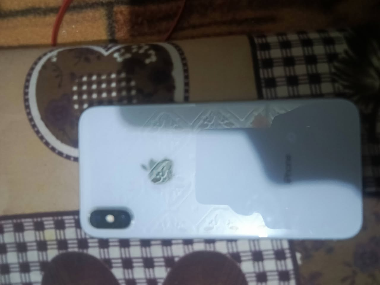 ايفون اكس للبيع ذاكره 256نضافه 90بل ميه مبي فطر صغير بل ضهر سعر 175 الرقم *********** جهاز كلشي ما بي مامبدل كلشي بي
