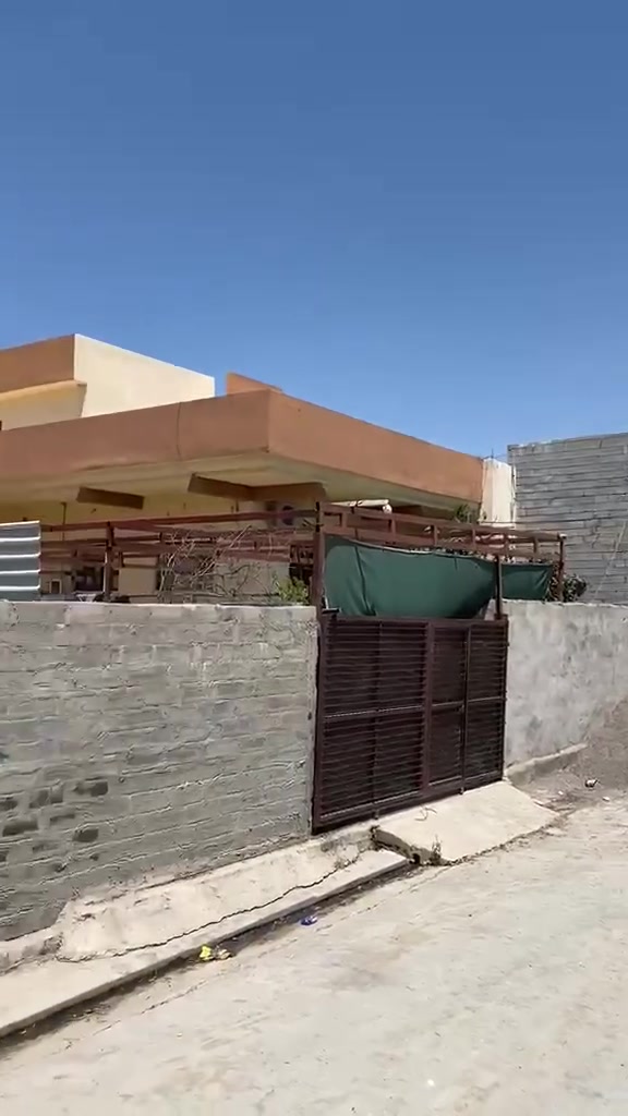 مزرعة للبيع
العنوان..حي الملائيين الثانية قرب جامع العادل
المساحة 640 متر..واجهة 25
تحتوي على ماء اسالة وتحتوي على بئر 
واصل لها كهرباء 
الأرض على شارع مبلط 
للاستفسار الاتصال على الرقم التالي واتس اب-هاتف.      ***********

