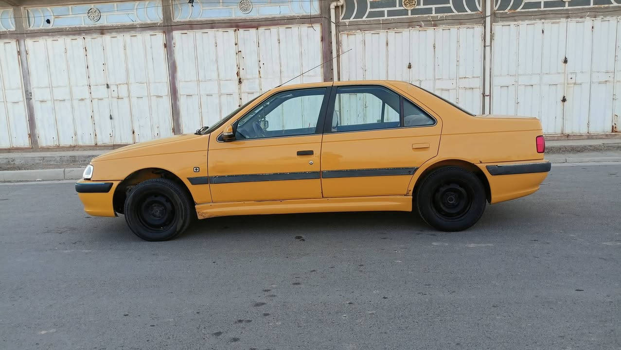 سلام عليكم 
بيجو بارص 2015 رقم واسط إنكليزي 
مصفره هيئه أو غرامه السياره جاهزه 
سنويه 2031 بأسمي مكان كوت 
للأستفسار الإتصال على ***********
