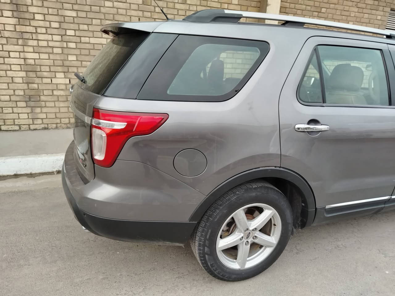 السلام عليكم
فورد للبيع موديل 2011
سياره بدون حادث ولا صبغ
مكانه بغداد مدينة الصدر
ما متواجد بالفيس 
الاتصال ***********
