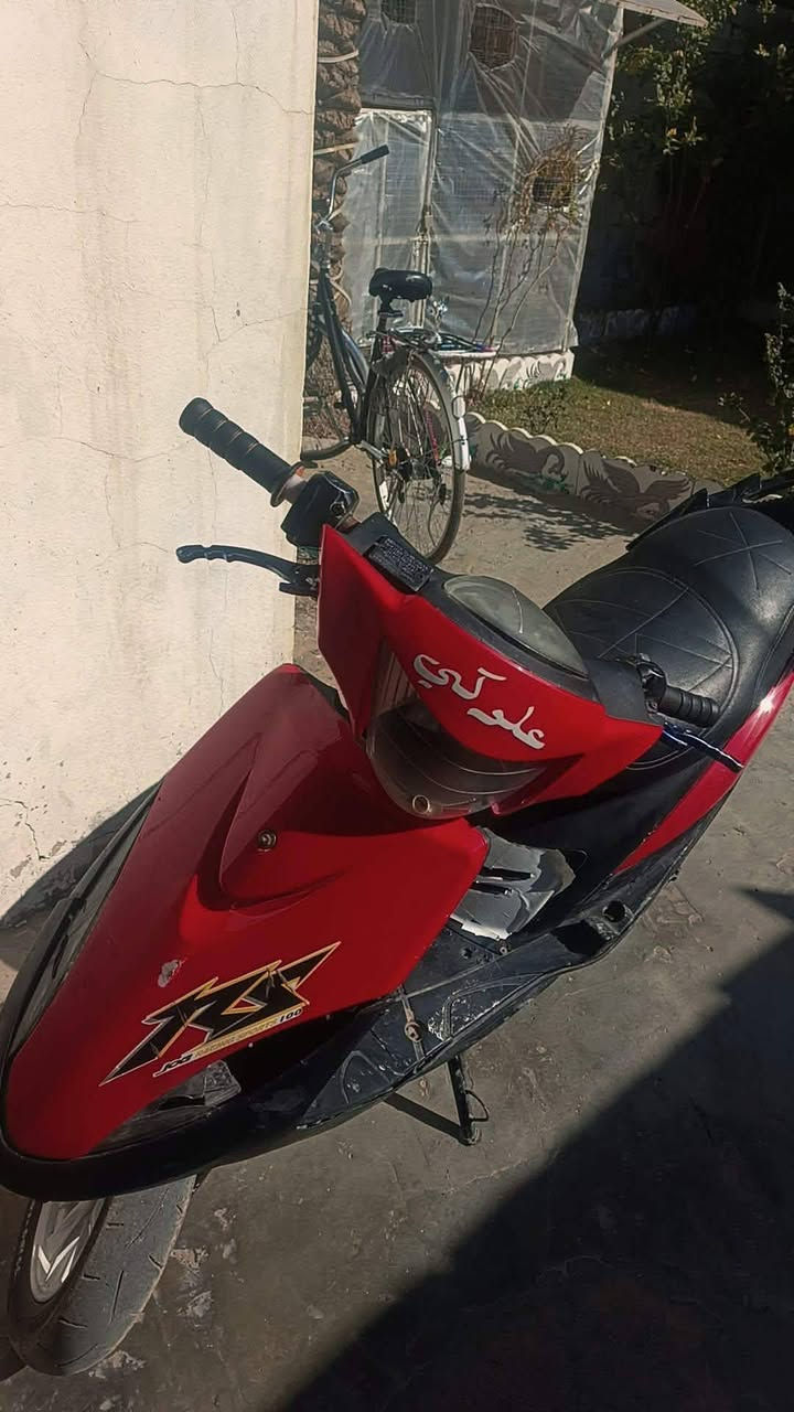 السلام عليكم ماكس عدله بوشه 55 شلعه ومعدل اذا مو شراي لا تعبني للاستفسار *********** 
مكاني الصويره
