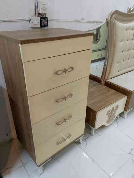 غرفه 9قطع السعر 650 مكان النجف حي الرحمه ***********
