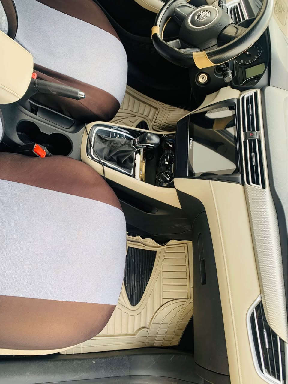 ئێم جی مۆدیل٢٠٢٣  مواسفات ستاندارد  بێ مەسروف ٧٠٠٠٠ رۆیە تەنها یەک دەرگای  دواوە سەکن ساردەکوتە بەبێ سبوق  نرخی یەک دەفتەر معاملەیەکی کەم  ژ.م ٧٥٠،٣١٥،٢٢،١٠« أربيل, العراق


**إذا كنت صاحب هذا الإعلان وتريد حذفه لأي سبب، رجاءا أرسل رسالة إلى الدعم الفني**