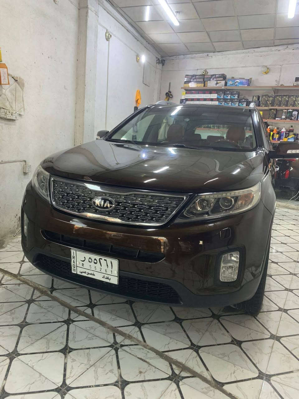 جاملغ خلفي جهة السايق صبغ
باب السايق جراد وشخوط 
البنيد بي جراد 
14 كويتي 
واحد على واحد 
تبريد وتدفئه كشنات
زراك لايت
حساس امامي خلفي 
لايت مع الستيرن عند الاستداره 
سبعه راكب 
سته سلندر 
جلد قرميدي 
كشنات الاماميه كهرباء 
بانوراما 
تبريد 3قطع +مناخي 
ويل 19 المرغوب 
اشاره مري وشفط 
بيها بارد شي قليل  مكان سياره  بابل سعر 163 وبيه مجال رقم تليفون***********
