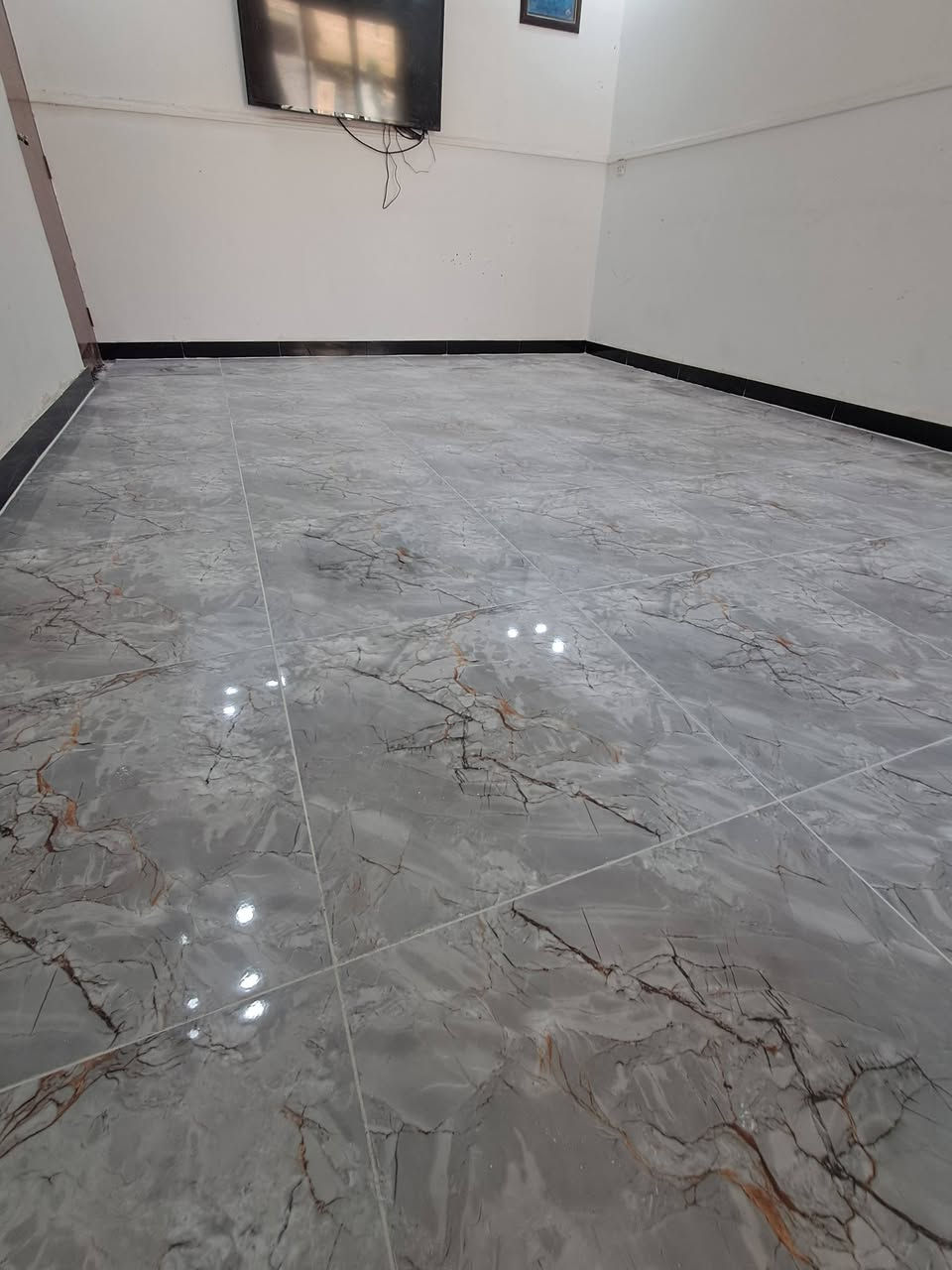 تغليف الواجهات والارضيات والجدران
***********
