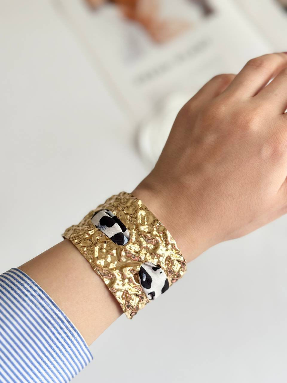 👑
“فخامة الذهب على معصم امرأة… عنوان للرقي والجمال.

معضد  سكارف 🔥♥️ 
الاصلي ...

متوفر بكميات متنوعه 🩵

سعر فقط 5000 الف 

اللوان ودزاينات مختلفه 😍🔥

يتوفر توصيل لجيمع الاقضيه والمحافظات 🚗


**إذا كنت صاحب هذا الإعلان وتريد حذفه لأي سبب، رجاءا أرسل رسالة إلى الدعم الفني**