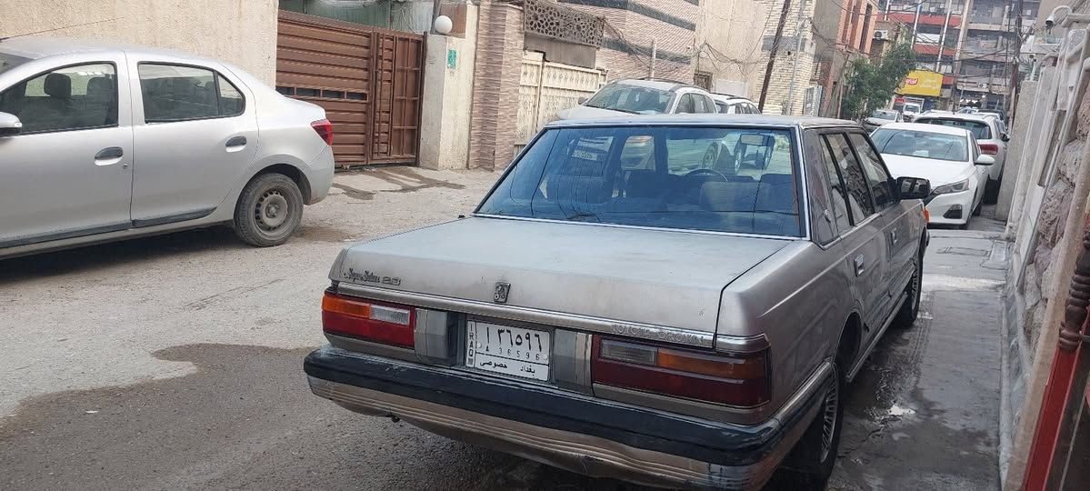 سلام عليكم اخواني
سيارة سوبر موديل 86 بإسم ابوية من سنة 2001 عدنه  
رايديها ب 60 ورقة و بيها مجال 
العنوان بغداد - الكرادة داخل
***********
