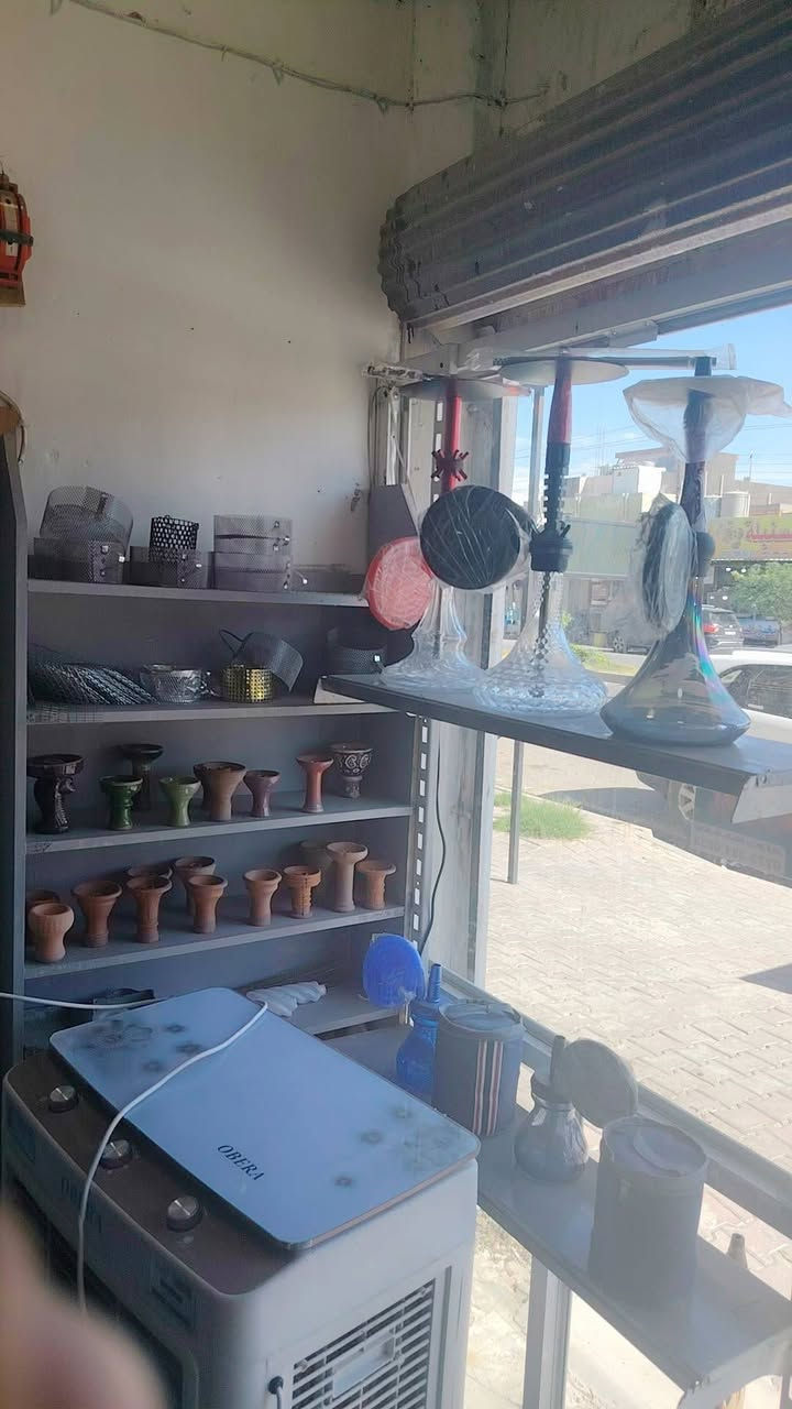 لبيع مستعجل محل نراكيل موقع مميز كامل اي نقص مايحتاج شغل فوال بل محل إيجار رخيص اتصل عل رقم *********** يفهمك تفاصيل باقي سعر مناسب
