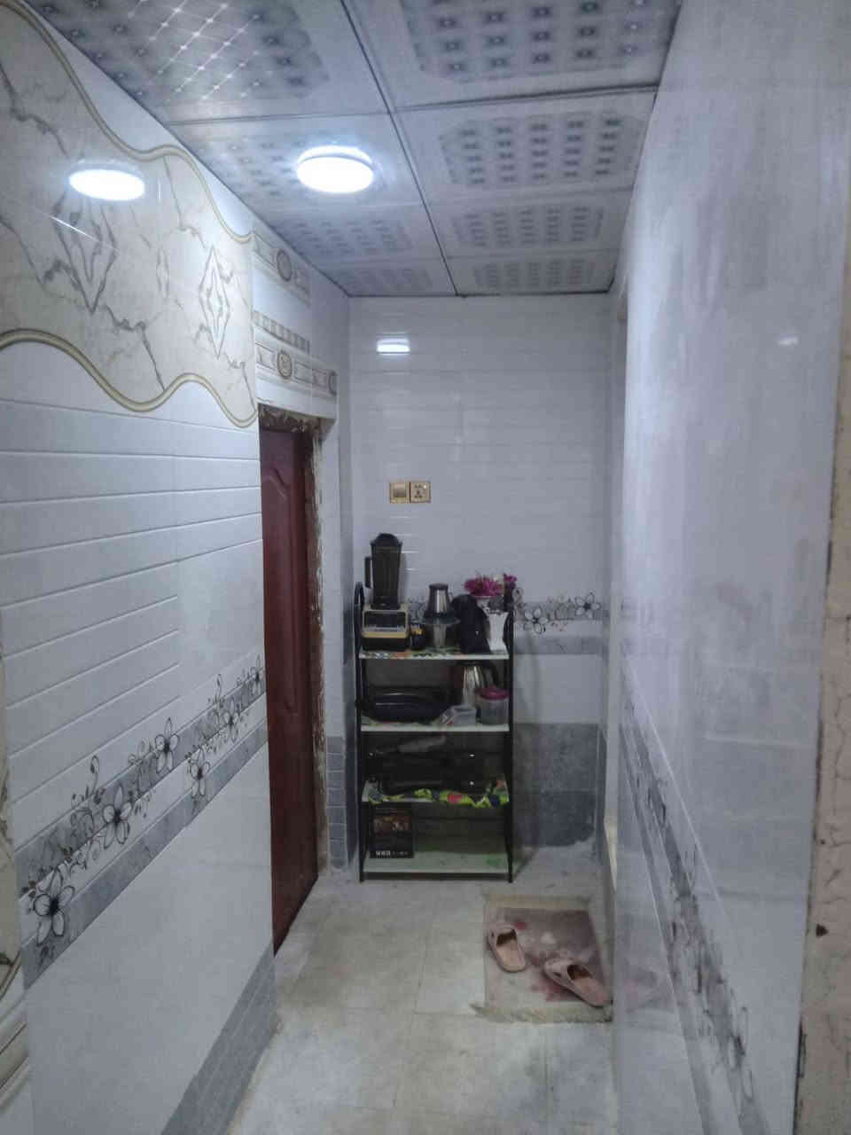 بيت زراعي للبيع مساحه ١٢٠ م يتكون من غرفه. وصاله ومطبخ وصحيات بيت البناء قديم بس مرمم مرتب جاهز للسكن.  
العنوان.  الناصريه.  منطقة الثوره نهاية السوق للاستفسار اكثر ت ***********:
مكتب الياسري للعقار 
السعر المعروض للبيع ٥٠ مليون مع المجال البسيط
