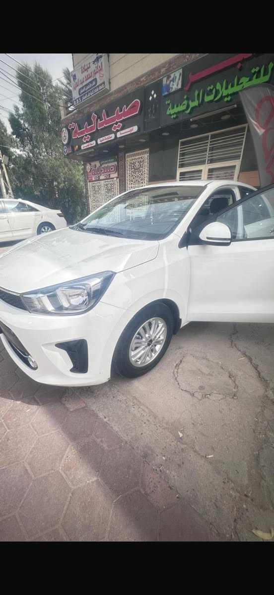 السلام عليكم كيا بيكاس للبيع موديل 2023 فول سلايد وشاشا وكاميرا ولد وباقي المواصفات معروفة رقم اربيل الجديد باسمنا تحب تحويل تحب وكالة ماشية 25 الف كيلو متر خليجي بدون صبغ بدون حادث  السيارة بحالة الوكالة اخت الزيرو ب 118 ورقة وبية مجال للاسفسار *********** العنوان الغزالية
