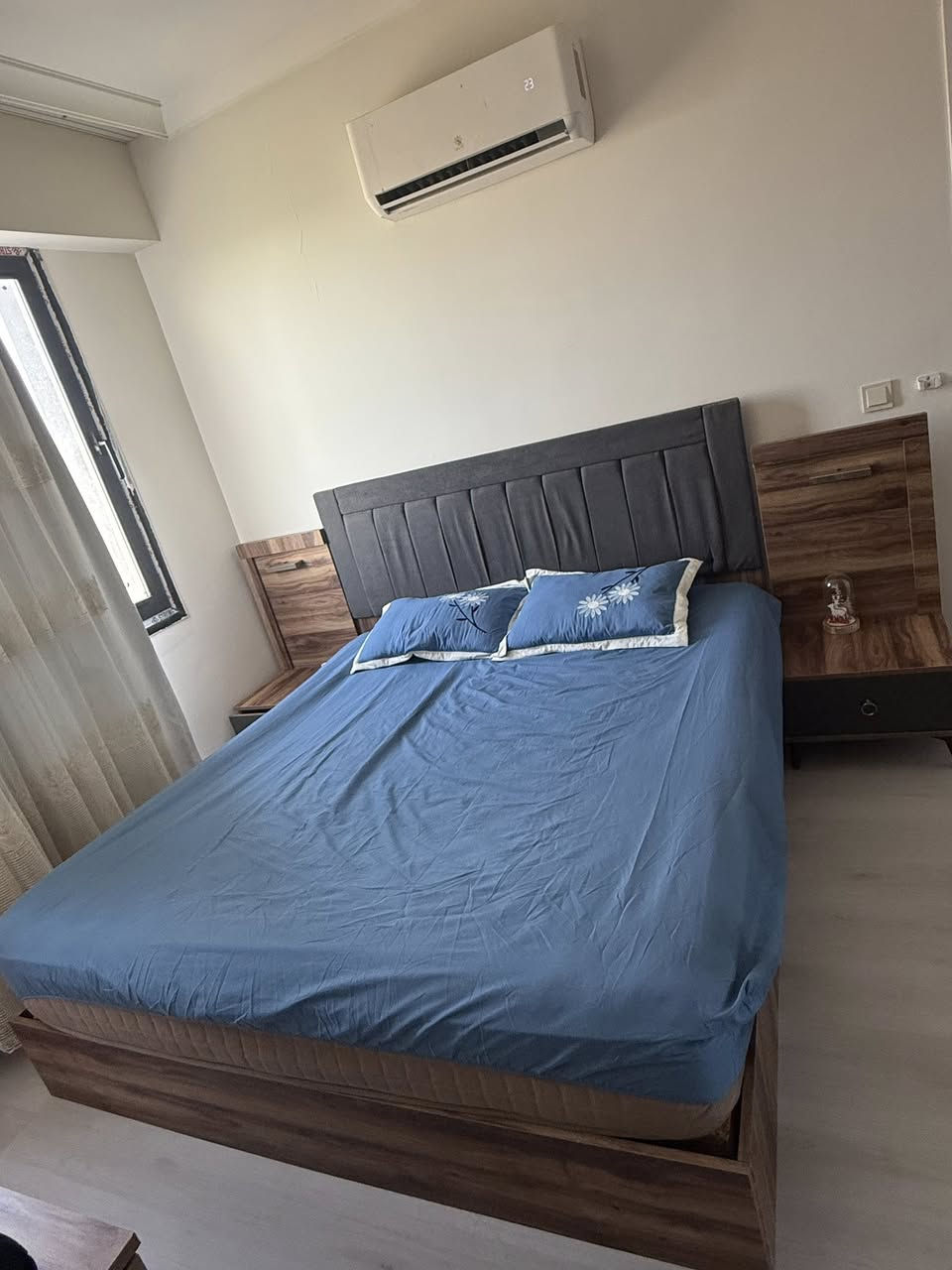 غرفة خمس قطع مع دوشك للبيع داخل اربيل..السعر خاص


**إذا كنت صاحب هذا الإعلان وتريد حذفه لأي سبب، رجاءا أرسل رسالة إلى الدعم الفني**