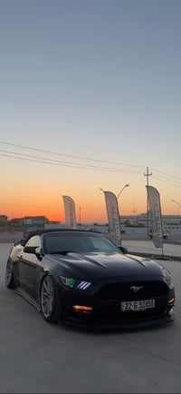 للبيع v6 2017 3700cc ماشيه 84mi الاضافات  -جكات s2 -دركه كاربون -شاشه ...