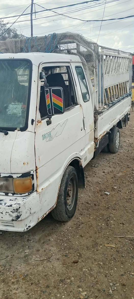 سلام عليكم سياره للبيع بنكو 96 رقم بغداد تحويل ثاني يوم سعر 50 وبيه مجال مكان بغداد  بل شعله ***********
