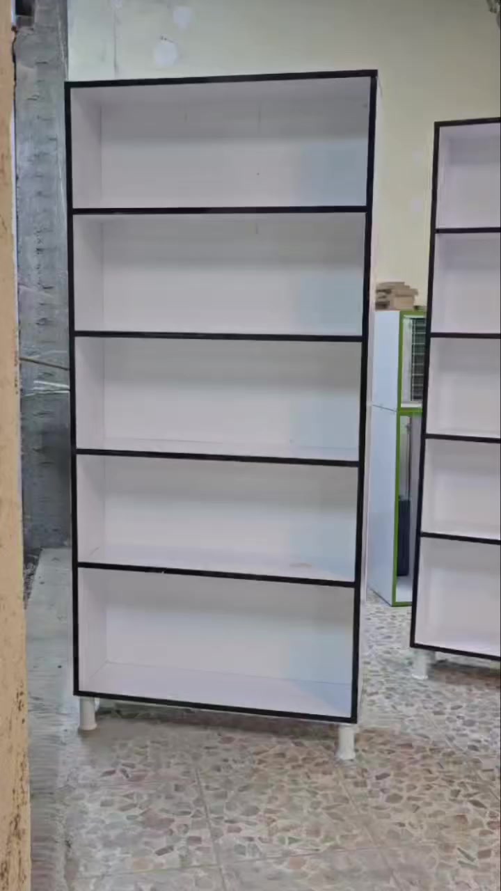 سلام عليكم رمضان كريم فاترينه معمل النوار النجف *********** سعر القطعه 65 توصيل نجف كربلاه بغداد متوفر
