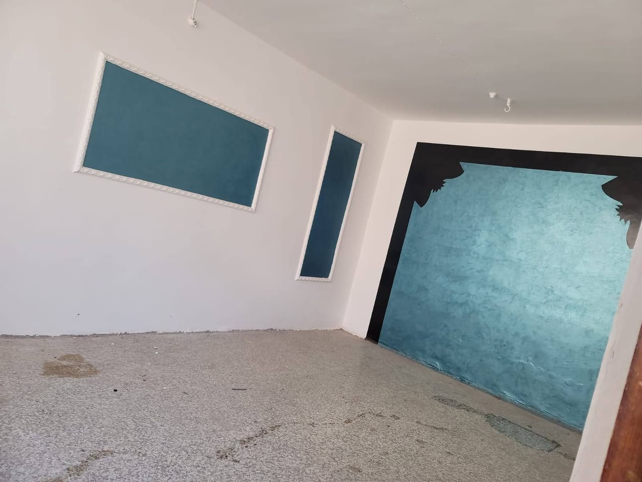 بيت للبيع بشارع سالم 150متر طابقين  الطابق الارضي  غرفتين نوم وغرفه استقبال ومطبخ وصاله وصحيات. والطابق الثاني غرفتين نوم وصاله ومطبخ وصحيات
 والطابق الثاني معزول درجه للخارج الاستفسار ***********
