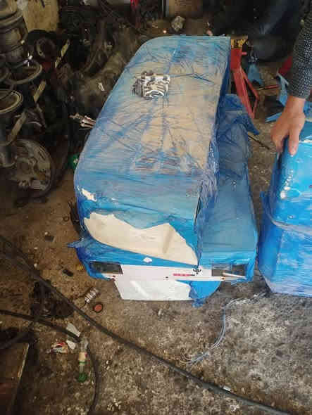 السلام عليكم سبالت (براد )  مال حاويه العدد 2 كاملات مع المراوح قطعه خارجيه وداخليه السعر 4 أوراق القطعه الوحده رقم صاحبهن ***********
