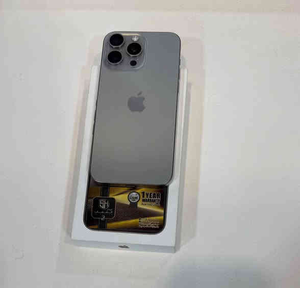 السلام عليكم 
ايفون 15 برو ماكس 
ذاكره 256 تك شريه
شرق اوسط
نضافه 100/100
بطاريه 85
السعر 1100وبيه مجال 
***********
مكاني العماره عمارة
