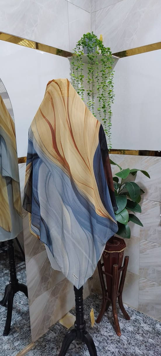 السلام عليكم حبايبي 🌷
توفر عندنا ربطات إماراتي باللون الأسود الفخم 🖤
وأيضاً ربطات ألوان بأربع درجات تجنن ✨
متوفر حجاب الأميرة بأجمل التصاميم والستايلات الراقية 👑
كل وحدة أحلى من الثانية وتناسب كل اذواق ..لسعر  الربطه اسوده ب 10 والالوان ب 5 وحجاب الاميره ب3 
للطلب والاستفسار راسلوني واتساب *********** توصيل موجود لكل محافظات العراق

