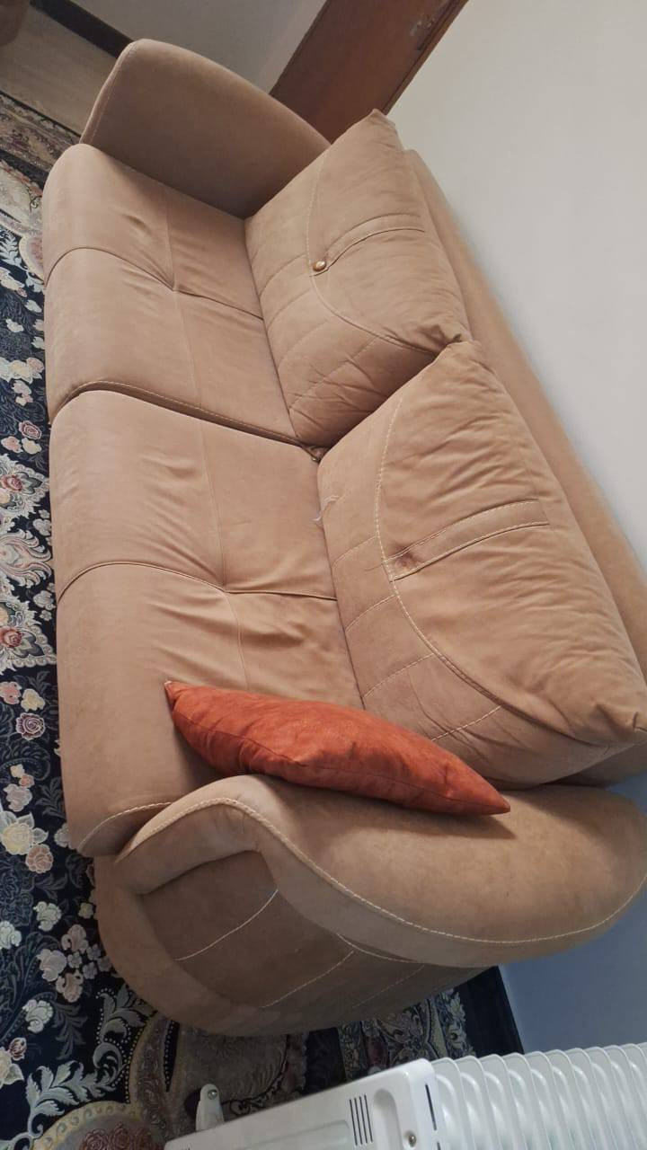 قنفات نضيفات استعمال قليل 6 قطع السعر مليون وبي مجال للاستفسار ***********
