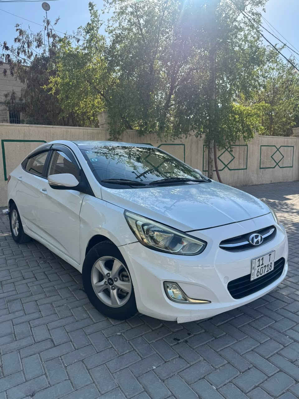 السلام عليكم
اكسنت 2017 خليجي ماشيه 160 الف كير محرك مكفولات محرك 1400 دوش  
رقم بغداد الجديد باسمي هزه وسنويه جدد 
سياره مال بيت صارلها 3 سنوات عندي 
جاهزه ما بيها اي نقص بيها صبغ قطعتين باب خلفي وجاملغ امامي بدون اي دواخل 
صدر جديد  شاشه وكامره وحساس خلفي كهربائيات تايرات باتري تبريد ثلج // سونارها بالمنشور 
مكاني بغداد العامريه السعر 85 ورقه وبيها مجال للشراي *********** محمد // للبيع نقد فقط
