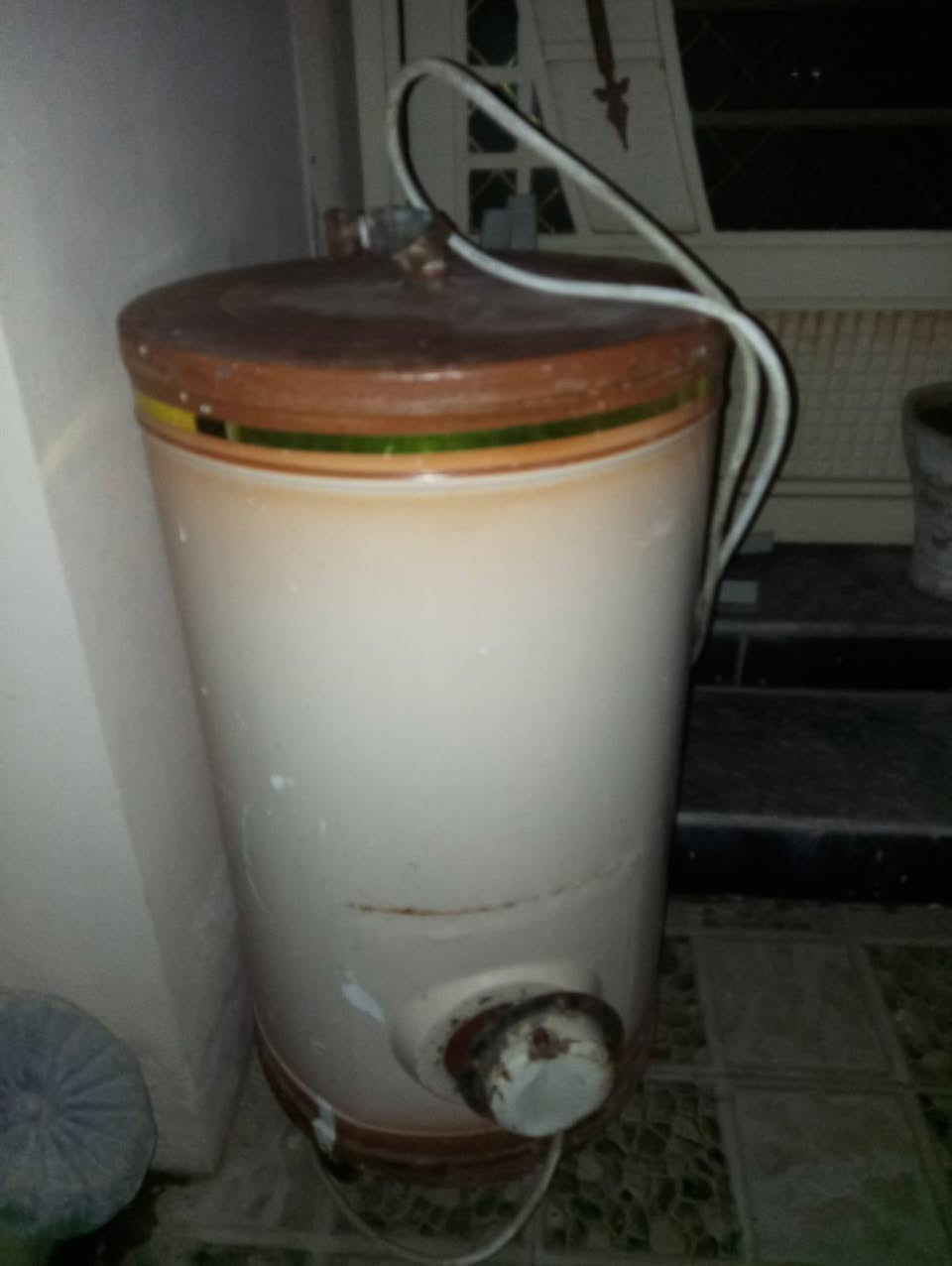 سخان للبيع السعر 35وبي مجال مكاني موصل


**إذا كنت صاحب هذا الإعلان وتريد حذفه لأي سبب، رجاءا أرسل رسالة إلى الدعم الفني**