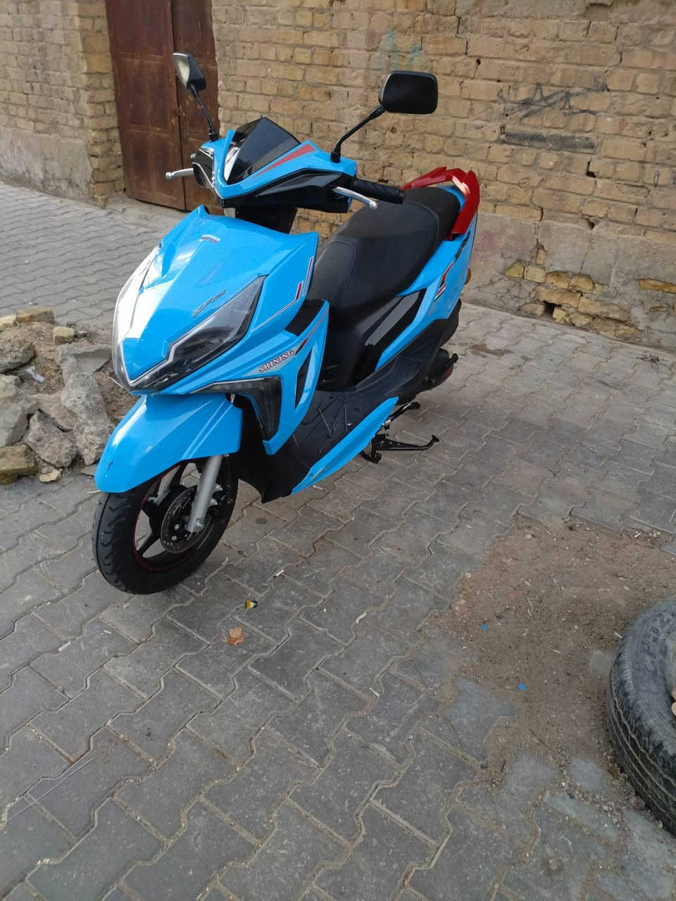 شانجان البيع مكفوله كفاله عامه  
السعر 1100 وبيها مجال حك جيه 

رقم الهاتف ***********
