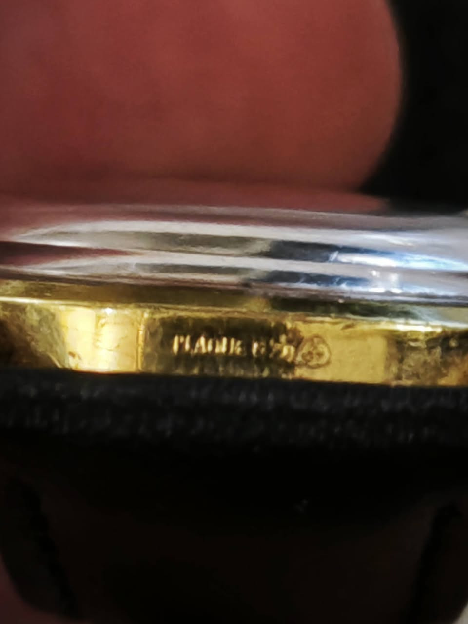 رومر نوادر 
نصب (تكويك)
مينة مميزه 
تاريخ شغال 
الساعة نظيفة كلش 
سير جلد طبيعي
طلاء ذهب 20 مايكرو 
الساعة نظام ميلين 
سعرر الساعة 110 دولار وبيها مجال للشراي
للتواصل واتساب أو الاتصال على الرقم 
***********
