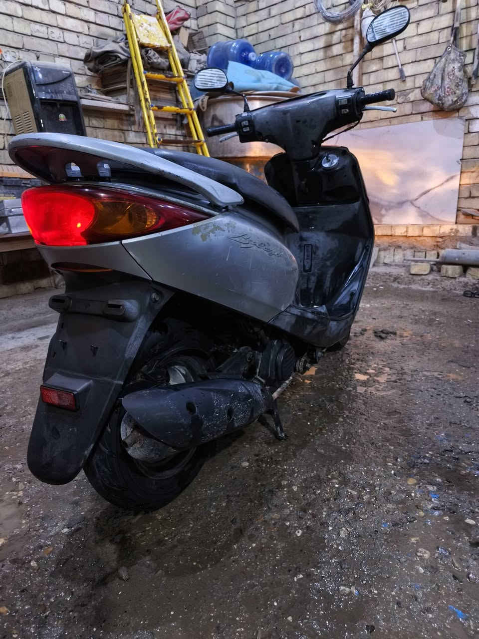 دراجه كلها بلادي مكينه ما مفتوحه وهاي صور كدامك السعر ٦٠٠ بيه مجال قليل (قليل) مكاني حي اور يم جامع الفردوس متواجد بالقاهره من ساعه ٨ لحد ٤ 
***********
