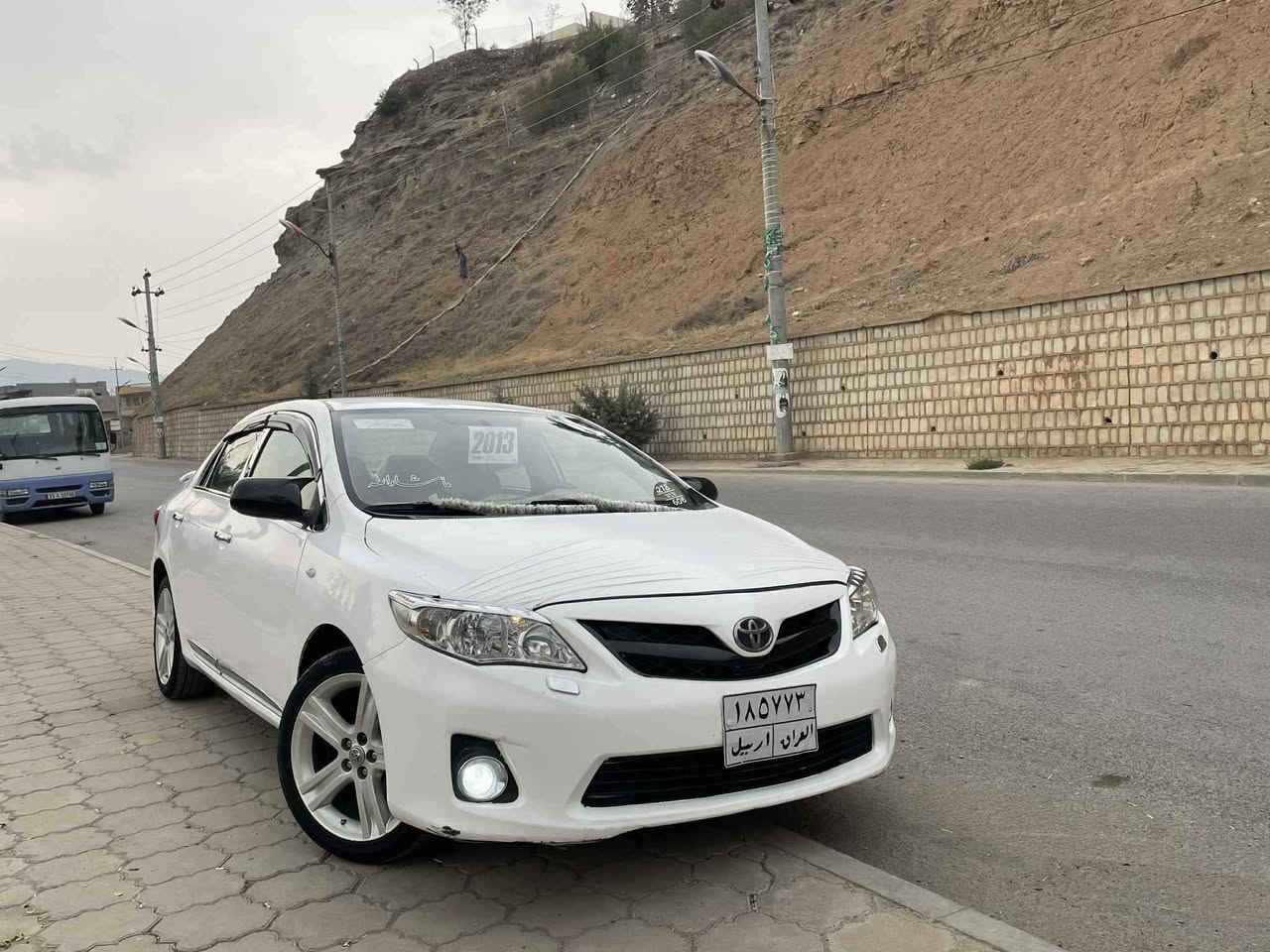 تۆیۆتا کڕۆڵا
بیکاشۆ 2009 تۆماتیک شکلی گۆڕاوە بۆ 2013
سبوخ عامە بۆجوانی سبوخ کراوە ‌جەمپێکی پێشەوەی هەیە سەنەوی بەسەچووە ...گۆڕینەوەش ئەکەم شتێک بەدڵ بێت   
*********** كويسينجاك, أربيل
