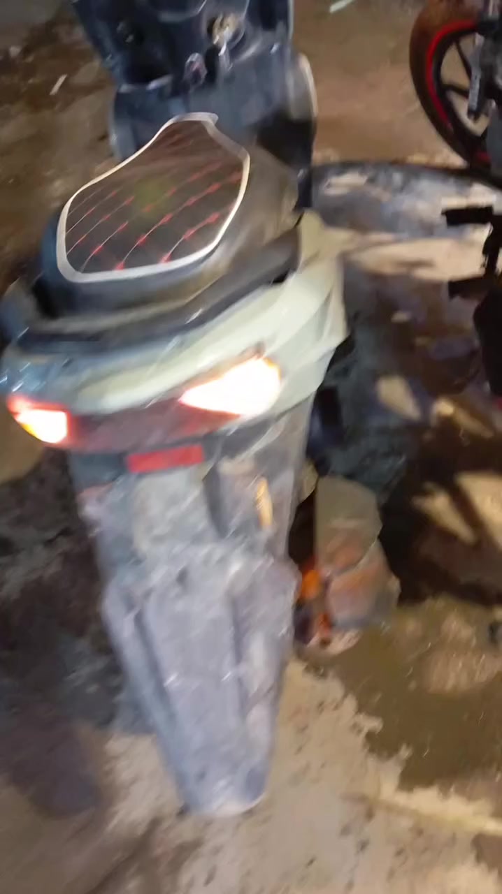 البيع شراي يجي خاص سعرها ب650بيه مجال مال محتاج اريد بيعه ***********
